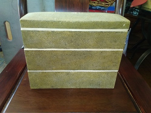 Vintage Authentic R & Y AUGOUSTI Paris Trinket Jewelry Box Stingray Leather - Picture 9 of 22