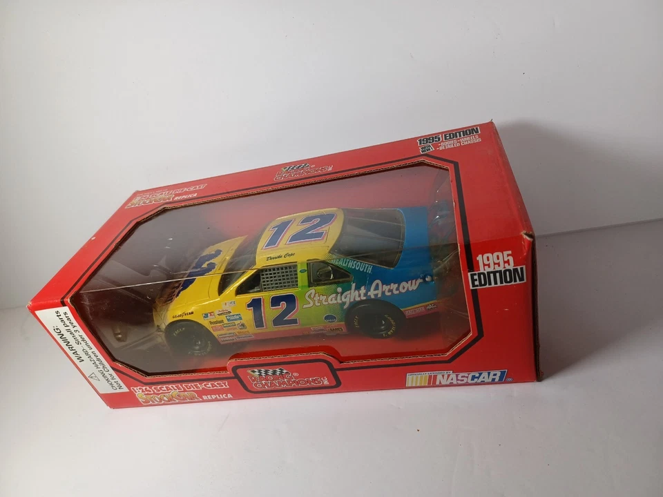 DERRIKE COPE #12 STRAIGHT ARROW 1995 EDITION RACING CHAMPIONS 1:24 SCALE sealed - Image 3 of 4