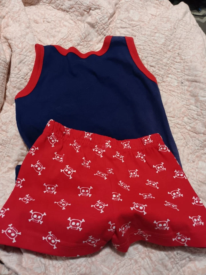 fisher price 3/6 meses traje pirata rojo y azul Foto 3 de 4