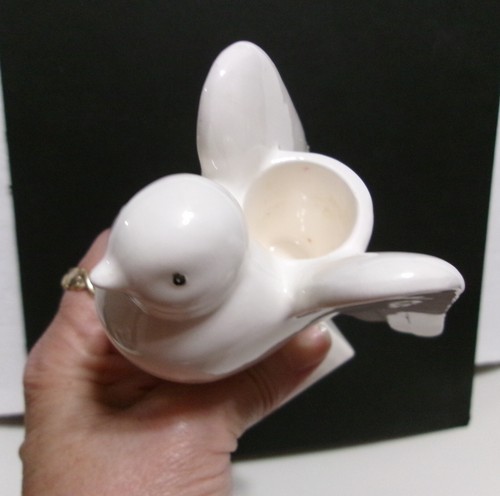 Vintage White Peace Dove Open Wings Lefton Candle Stick Holder Holly Leaves - Imagen 6 de 14