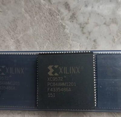 1pcs  XILINX   XC9572-15PC84I   IC CPLD 72MC 15NS 84PLCC .NEW . DHL