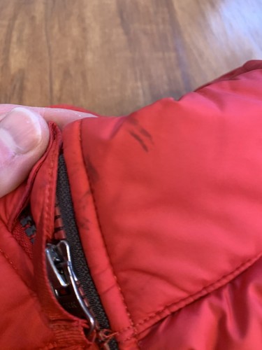 North Face Red boys puffer jacket 14/16 - Picture 5 of 8