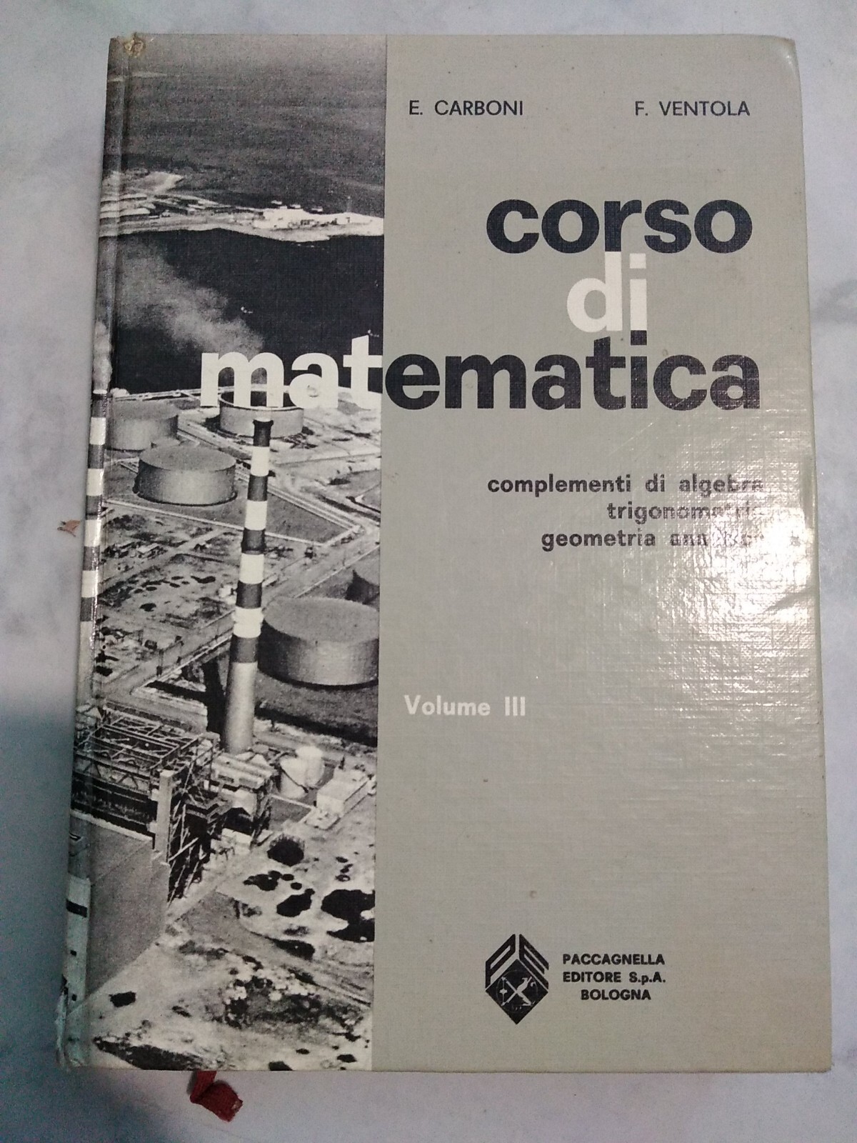Foto 1 di 11