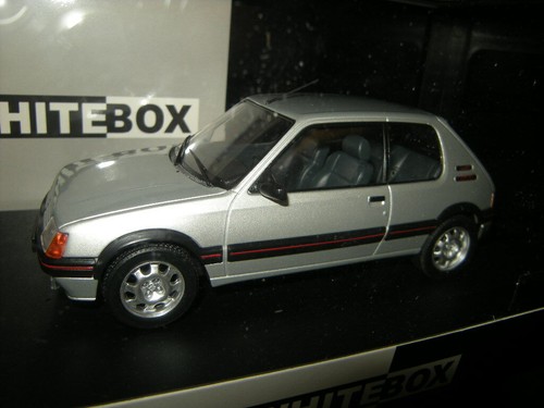 1:24 White Box Peugeot 205 1.9 GTI plata/plata en embalaje original - Imagen 1 de 1