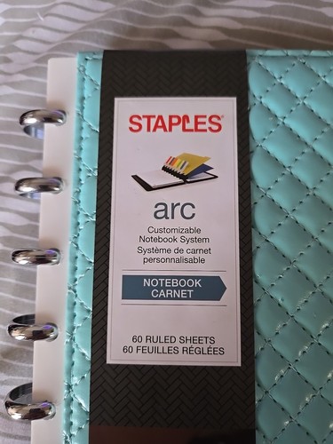 Staples ARC Notebook Blu Teal Carbonio Personalizzabile 60 Fogli Business 5,5”x8,5” - Foto 2 di 6
