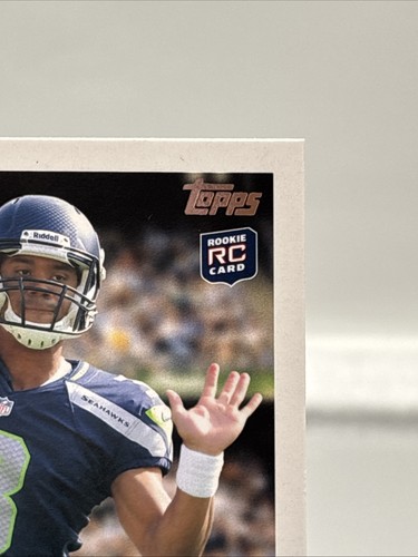 2012 Topps Russell Wilson RC Rookie #165 Seahawks- Stands In Background - Picture 5 of 6