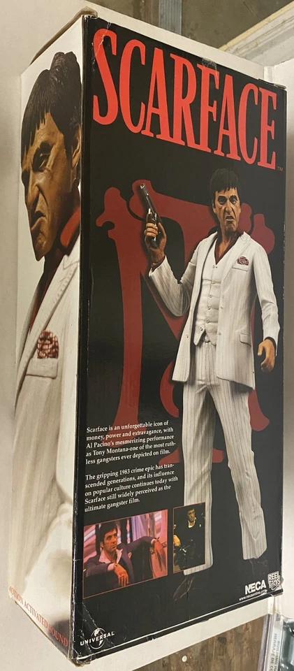 Figura de acción Al Pacino Scarface con esmoquin blanco 18" Neca ¡con sonido!!! Foto 3 de 4