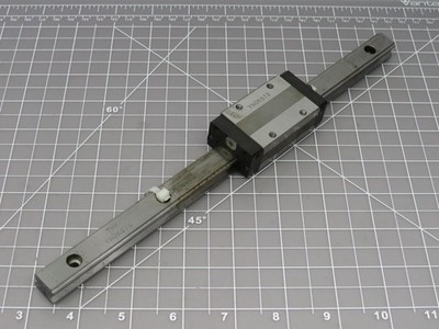 THK SHS15 LINEAR BEARING ON 11 INCH RAIL T155340