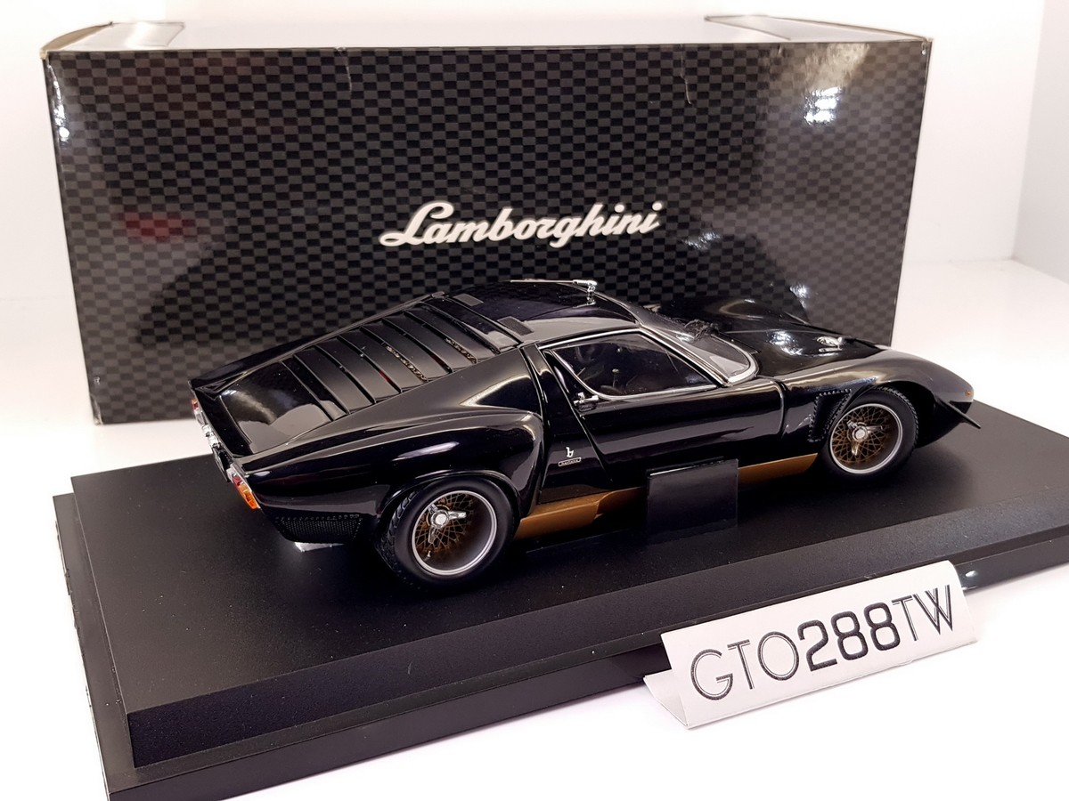 自動車 KYOSHO 1:12 Lamborghini JOTA SVR ks08625pl_1df.jpg
