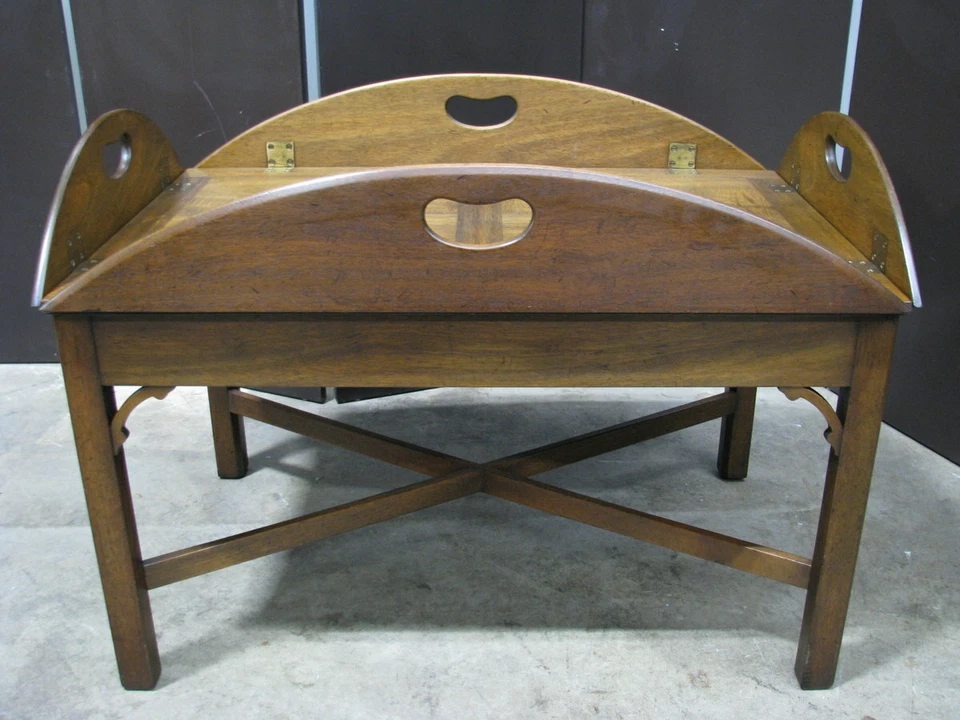 Mesa de centro Kittinger caoba circa 1966 edición aniversario bandeja mayordomo Foto 4 de 4