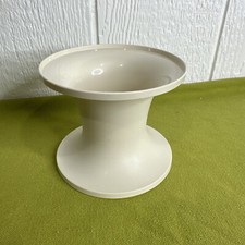 Tupperware 1533 Ivory Almond Serve It All Pedestal Cake Pie Dessert Stand Only