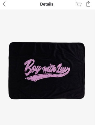 rare Official BTS VARSITY Blanket 01 Boy with Luv Black Purple K-pop New JP