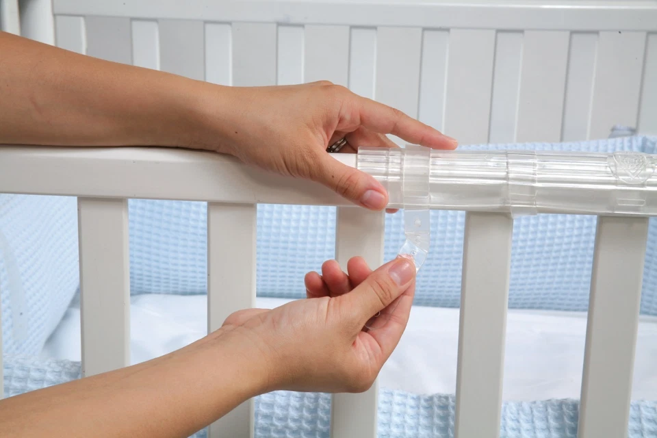 Protector de riel de cuna universal Prince Lionheart mordedor protector para dentición - 72042 Foto 2 de 3