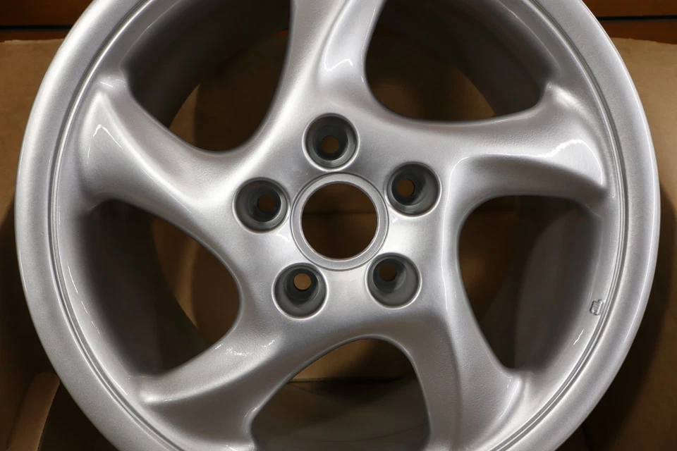 Rueda trasera giratoria turbo 18x10" ET65 18" OEM Foto 2 de 4