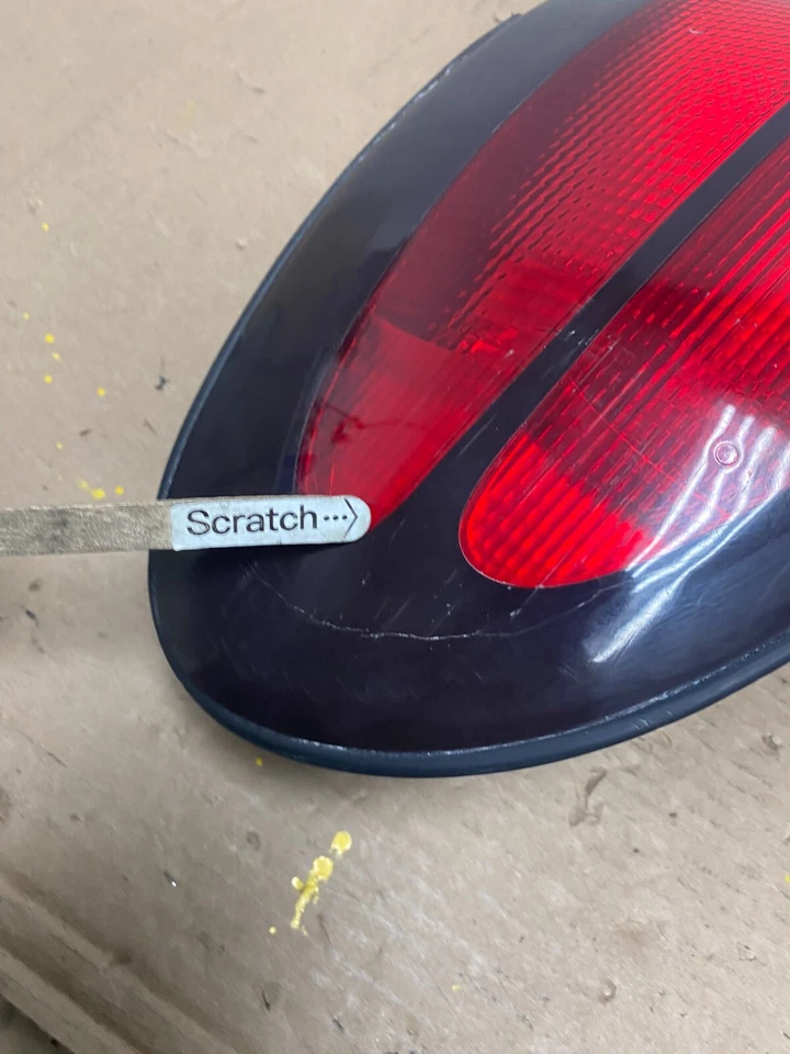 1998 - 1999 Ford Taurus Wagon Sedan lanterna traseira lateral esquerda do motorista fabricante de equipamento original N7843 DW - Imagem 4 de 4