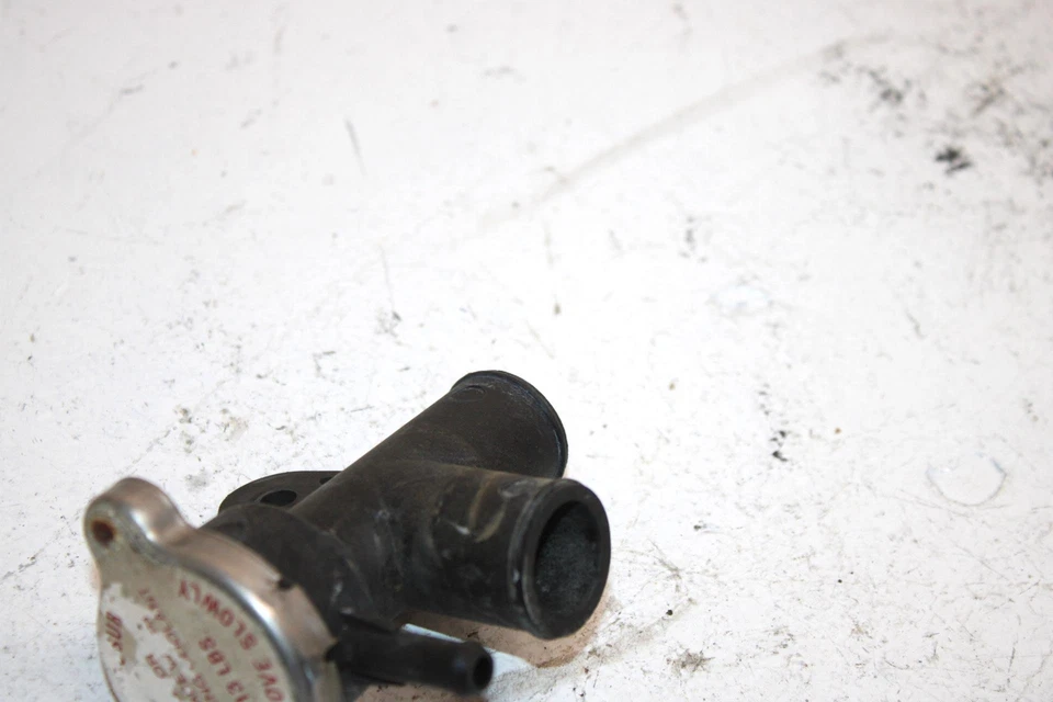 94 Arctic Cat Ext 580 Efi Oem Coolant Filler W/Silver Label Cap 2606-859 SA27 - Imagem 2 de 4