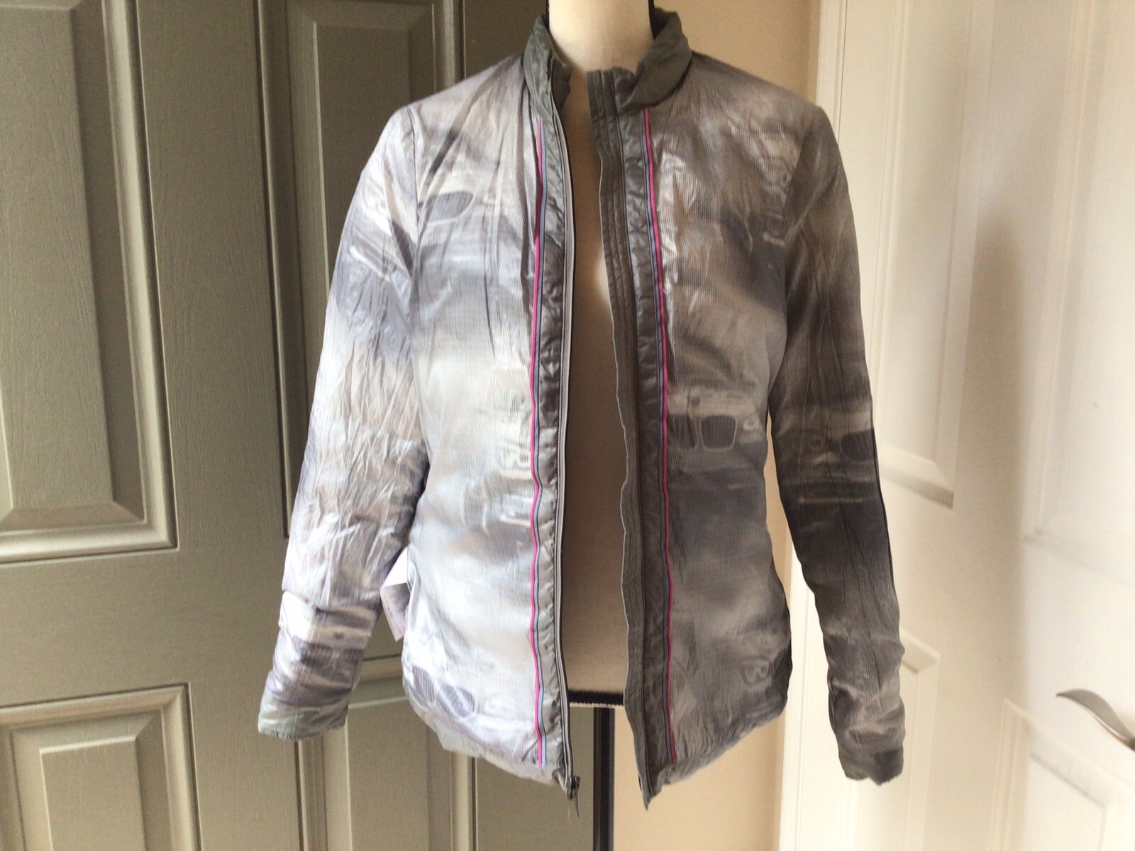 BMW Down Jacket - image 6