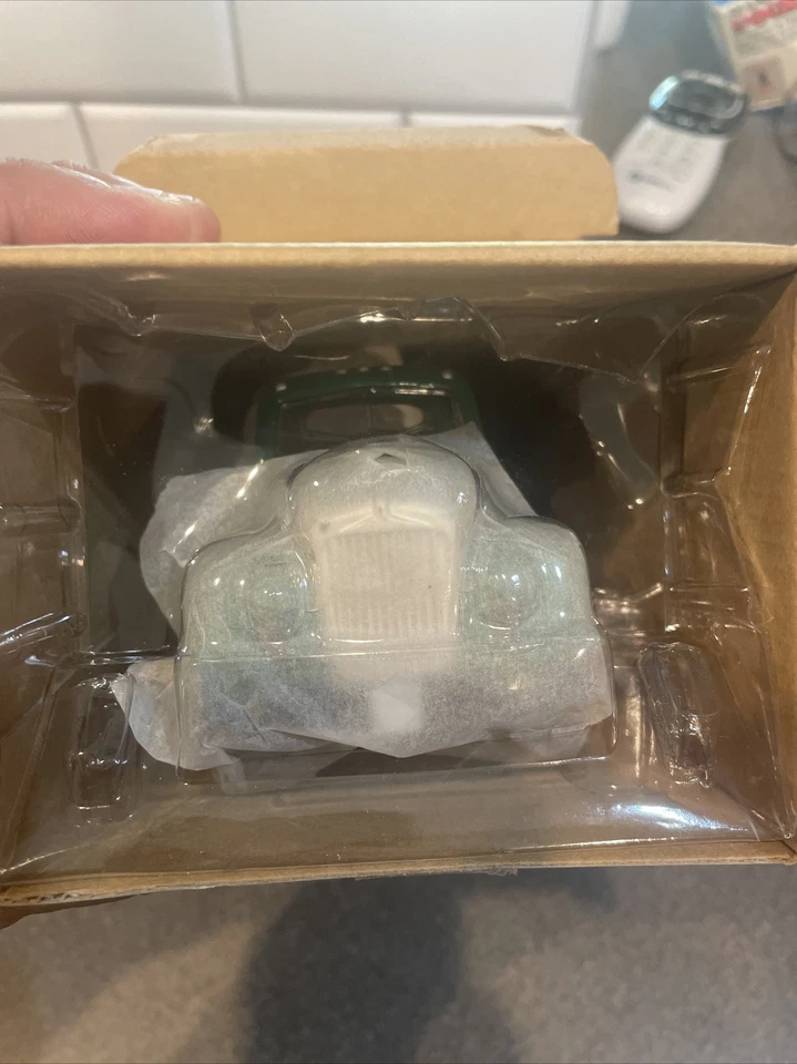 1999 CITGO - Cities Service 1961 Classic B-Mack Tanker Bank  White New in box. - Image 4 of 4