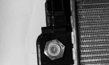 Radiador para 00-04 Dodge Dakota 4.7/5.2/5.9L V8 fila única CH3010296 55056426AA Foto 4 de 4