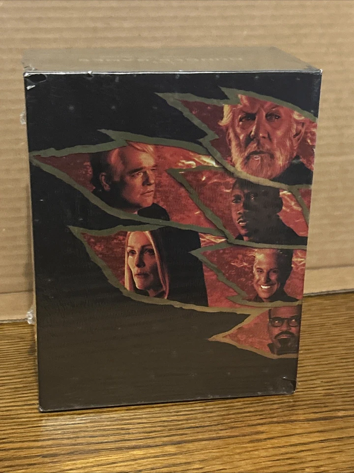 The Hunger Games Ultimate Collection Steelbook (4K UHD+Blu-ray+Digital) Sealed - Image 3 of 4