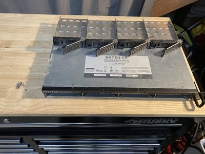 Netgear RNRX4410-100NAS ReadyNAS 2100 Network Storage Device FOR PARTS