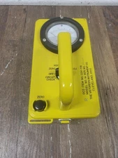 ♻ Vintage 1960s Civil Defense Geiger Counter, OCD Item No. CDV-715, Model No.1A