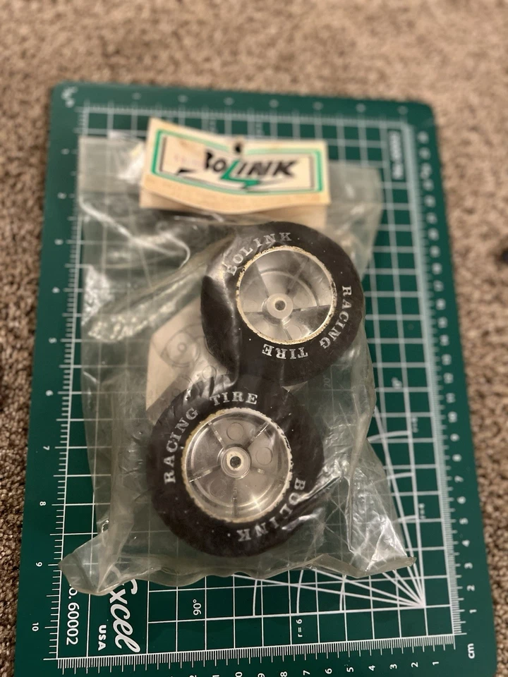 Bolink Tamiya Rear Wheel / Tires Set Foam Ribbed Chrome BL 3317-C NIB Vintage! - Image 2 of 4
