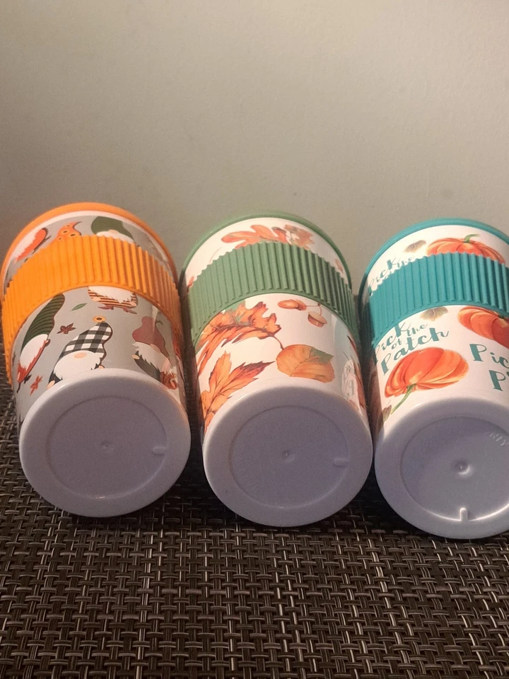 Tres hermosos vasos de viaje con temática de otoño Foto 2 de 4