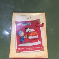 Hallmark Peanuts Snoopy Christmas Ornament Hanging Special Lighting Effect 2004