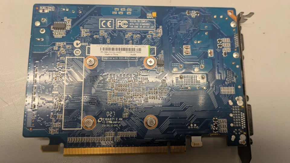 ZOTAC GeForce GT 220 1GB DDR2 PCI - Image 3 of 3
