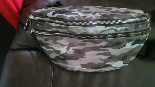 LD CAMO Fanny Pack Waist/Lumbar Pack - Picture 2 of 8
