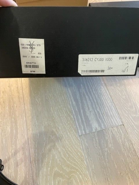 SAINT LAURENT Sandali con cinturino YSL 36 5