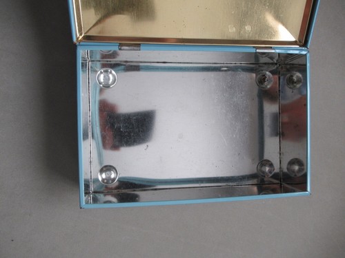 Caja litográfica de hojalata Tobler de chocolate vintage ~ Berna Suiza ~ Campanas azules del Cervino - Imagen 7 de 9