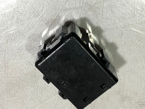 UNIDAD MÓDULO CONTROL INMOVILIZADOR KIA CARENS 2014 MK3 1.7 CRDI 95420-2V000/2013-19 - Imagen 4 de 5