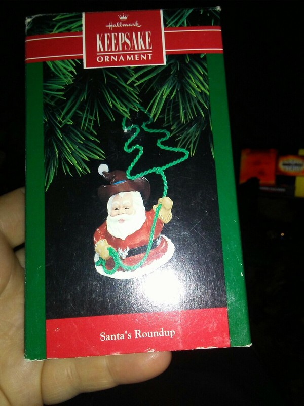 IN BOX, 1992 Hallmark Keepsake CHRISTMAS Ornament SANTA'S ROUNDUP! 