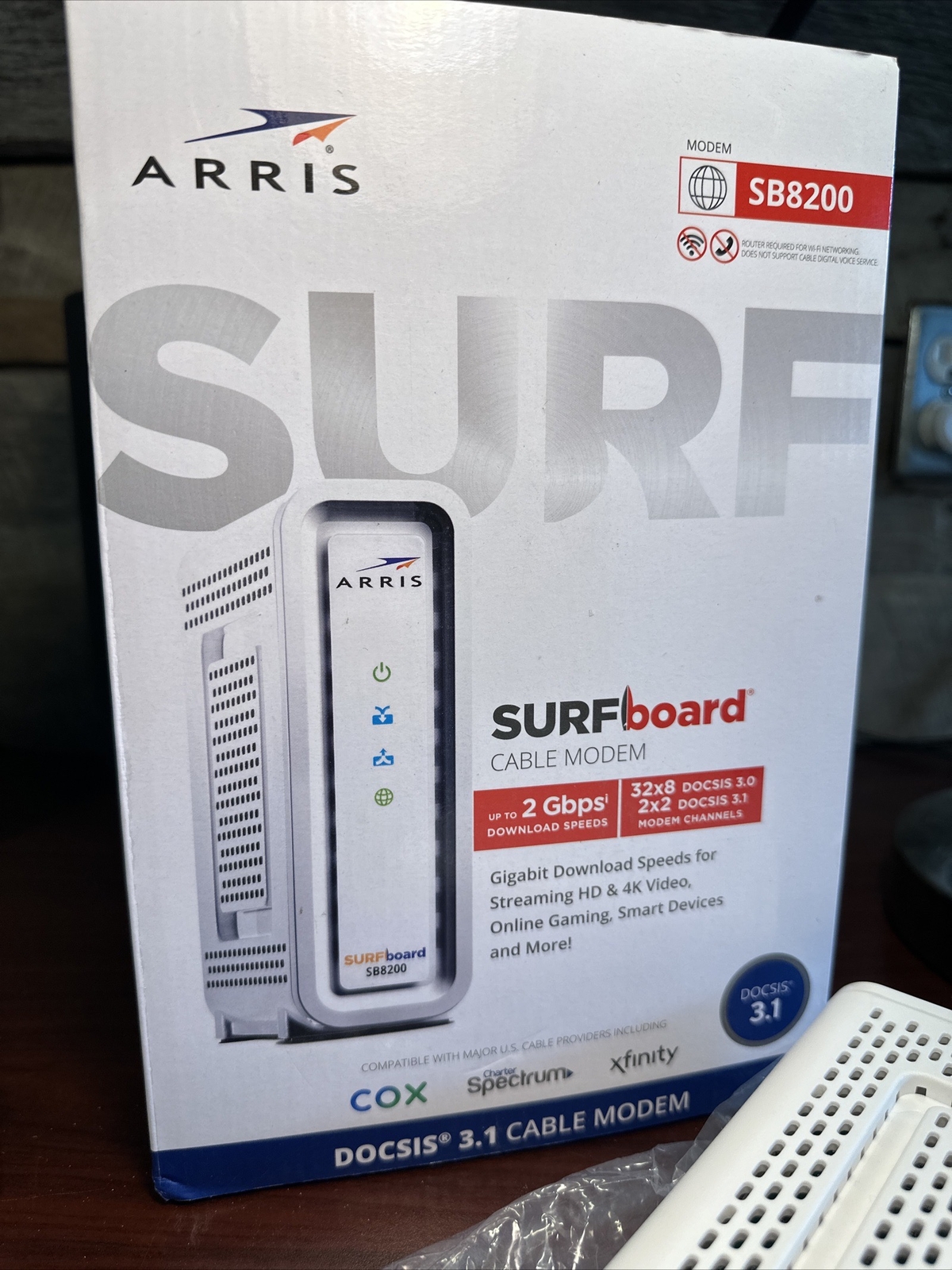 ARRIS SURFboard SB8200 DOCSIS 3.1 Cable Modem Internet Open Box High Speed