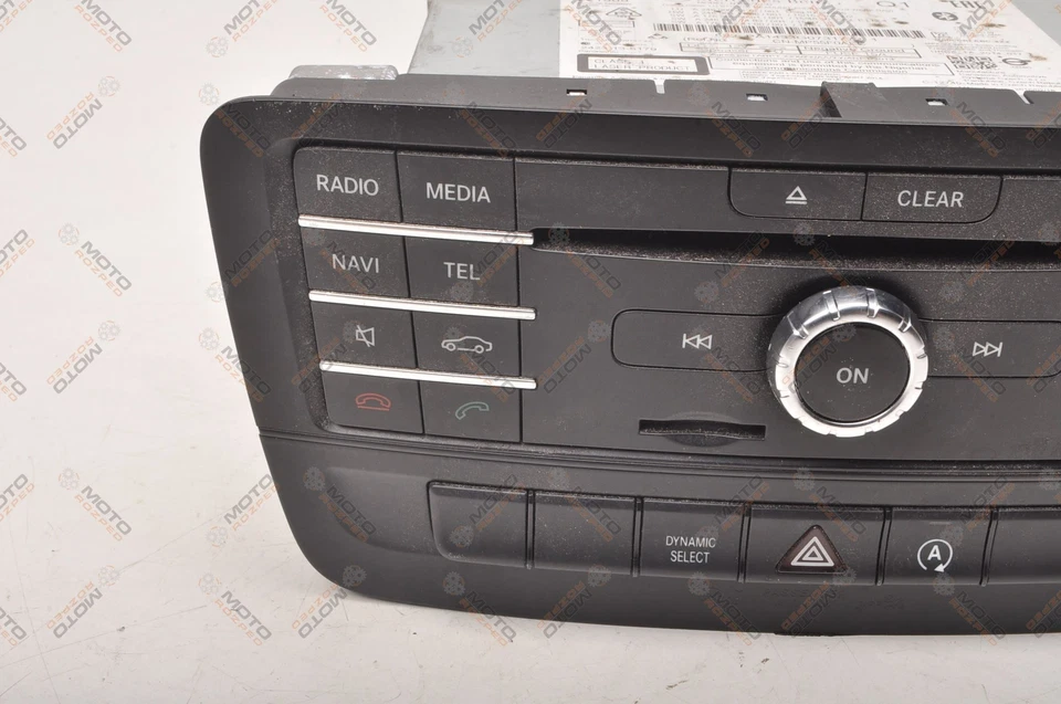 MERCEDES GLA W156 GLA200 2.2 CDI 136PS  Navigationssystem Autoradio A2469002318 - Bild 3 von 4