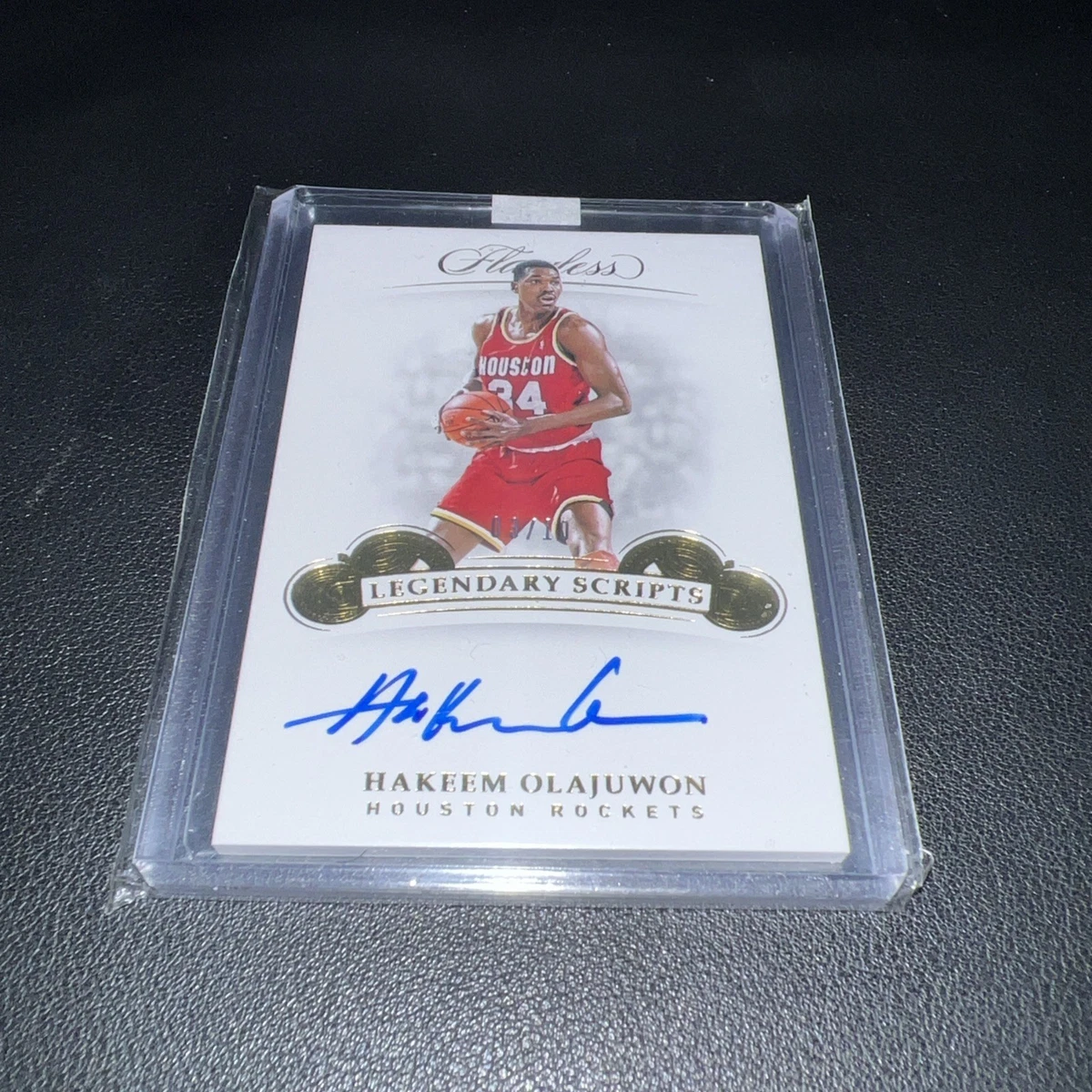 Panini Hakeem Olajuwon Basketball Autographed Sports Trading Cards