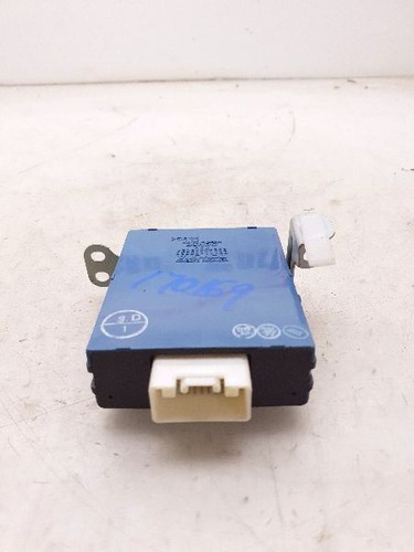 01 02 03 04 05 06 Lexus LS430 Network Gateway 89111-50020 - Picture 5 of 12