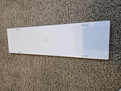 Apple Magic Keyboard A1843 and mouse A1657 - Picture 4 of 5