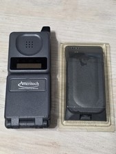 Vintage Motorola Ameritech Flip Cell Phone Model F09HLD8415CG Extra Battery