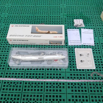 Japan Airlines 1/200 aircraft model Boeing 737 800 #214ad9