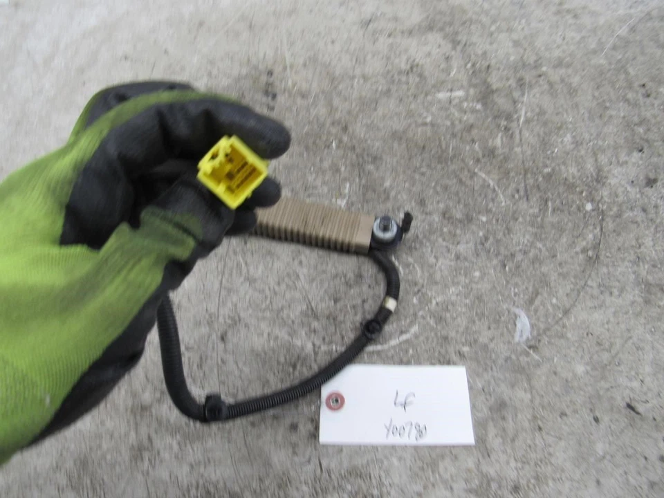 2011 2016 Hyundai Equus left driver front seat belt buckle latch end tan OEM — 第 4/4 张图片