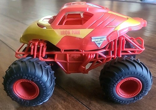 Monster Jam 1:24 IRON MAN Monster Truck And Remote (Working) - Picture 3 of 11