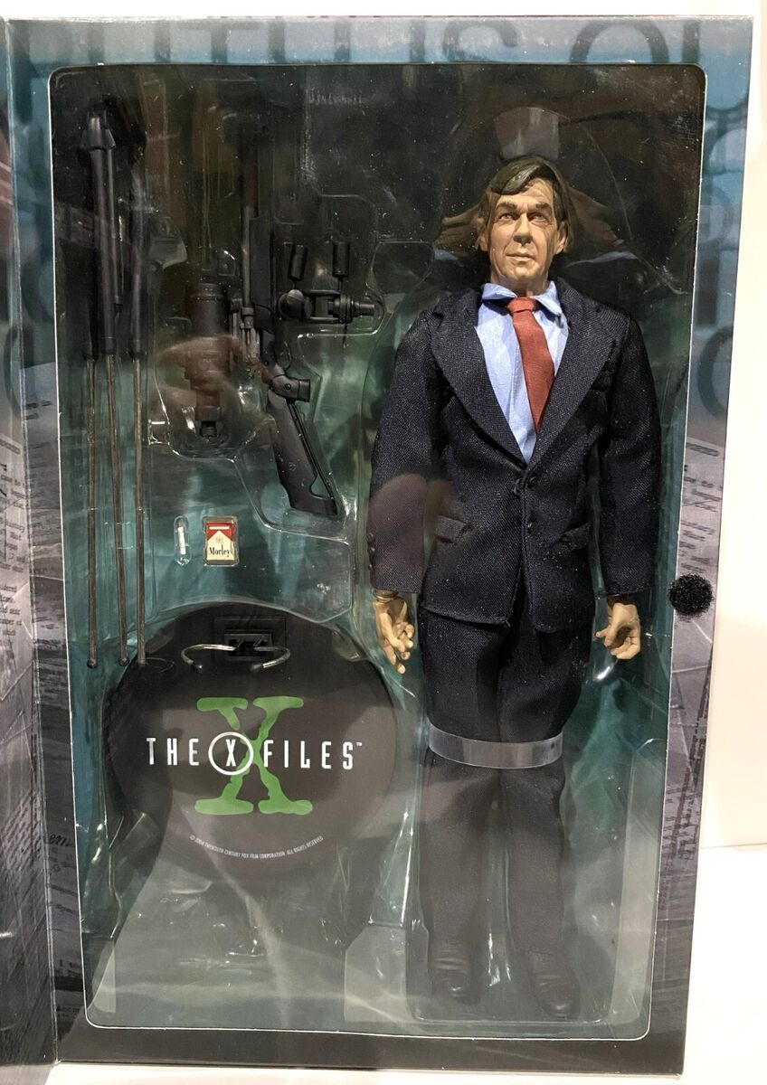 Sideshow X-Files C.G.B. Spender Cigarette Smoking Man 12 Sideshow X-Files C.G.B. Spender Cigarette Smoking Man 12