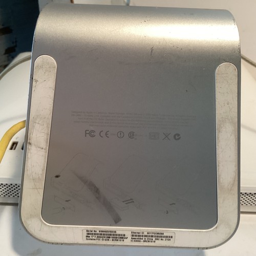 Apple iMac desk top, serial number w8648wh5 missing power supply - Picture 4 of 10