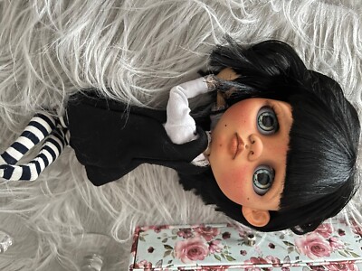 blythe schwarze Haare 