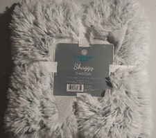 Shaggy Throw Gray White 50" x 60" Soft Warm Blanket, Comfort Bay - New