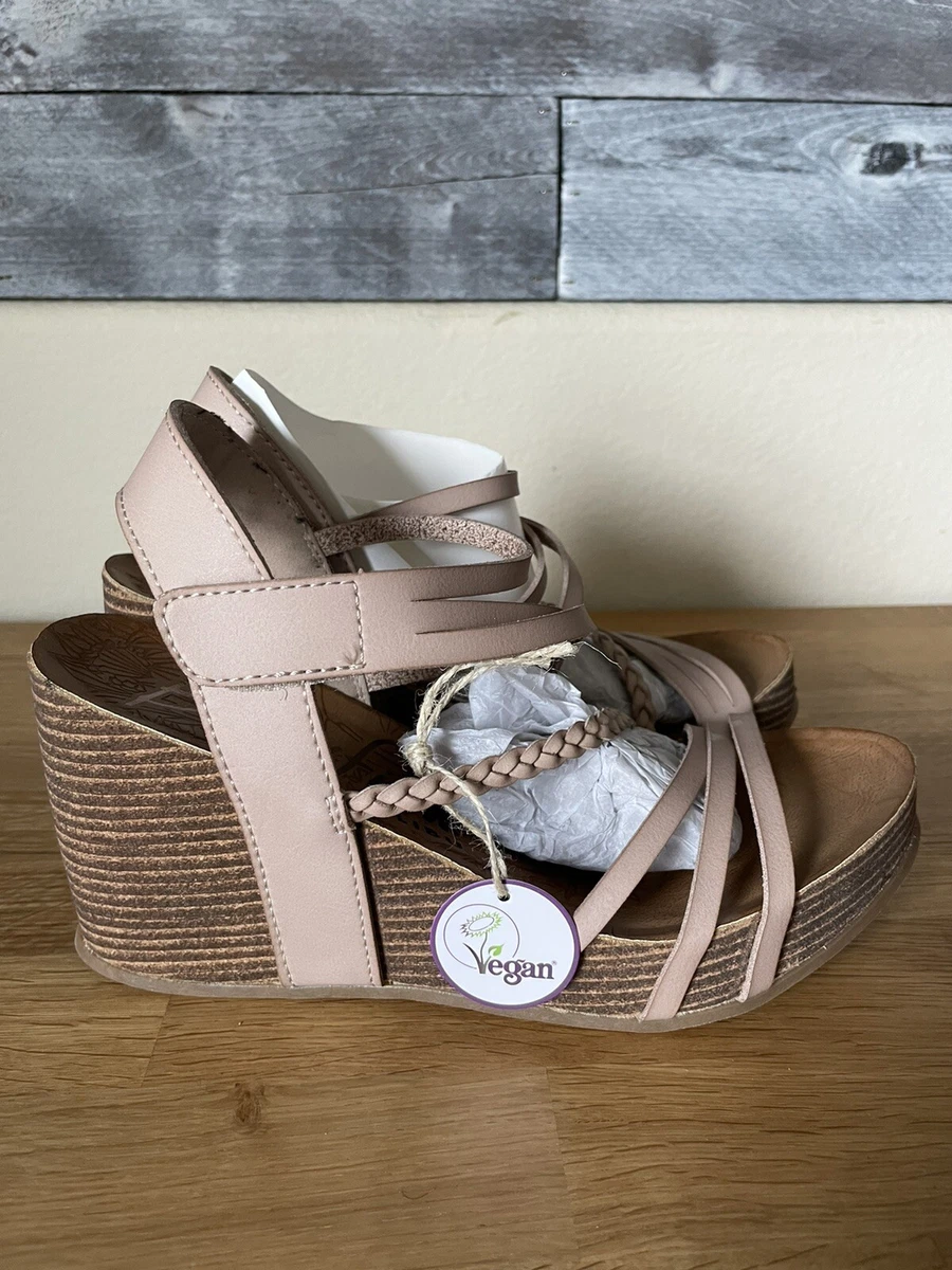 Blowfish sandals wedge top