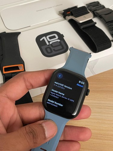 Apple Watch Series 10 46mm (GPS + Cellular) EXCELLENT with Warranty - Photo 10 sur 11